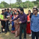Navabharat All india Football का फाइनल आज, दल्लीराजहरा और तमिलनाडु पुलिस के बीच होगी खिताबी भिड़ंत, आइएएस सोनमणि बोरा खिलाड़ियों से मिले