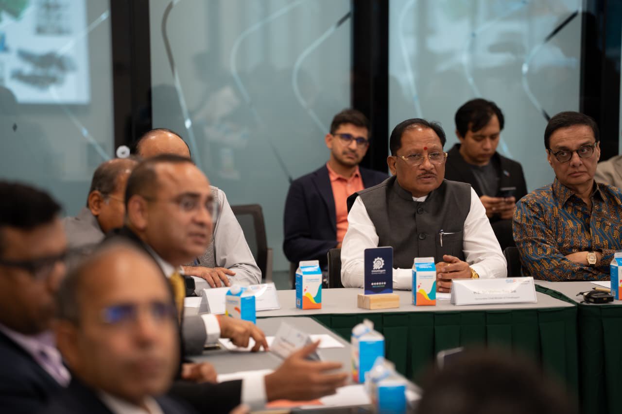 CM in Singapore  : 15 से ज़्यादा ग्लोबल कंपनियों के बिज़नेस लीडर्स से मिले सीएम विष्णु देव साय, एग्रो फूड प्रोसेसिंग में 350 करोड़ का निवेश मिला
