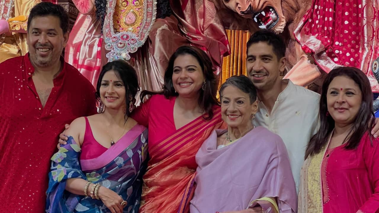 Navratri 2026: दुर्गा पूजा में काजोल और तनीषा मुखर्जी का लुक छाया, देशी लुक ने दिल जीत लिया…