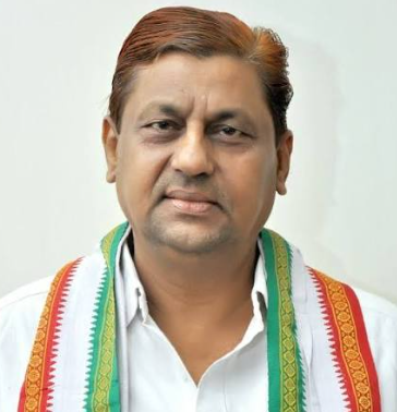 जीवित महिला को मृत बताकर राशन कार्ड निरस्त! पूर्व विधायक अकबर ने सुबूतों के साथ उठाए सवाल, दो साल में 1,17,867 राशन कार्ड निरस्त