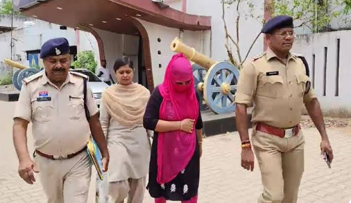 भिलाई में 30 हजार बांग्लादेशी.. घुसपैठियों के खिलाफ पुलिस की बड़ी कार्रवाई, जांच तेज