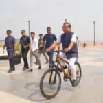 Wood Cycle : देश में लांच हुई बांस के फ्रेम वाली पहली साइकिल, असम सीएम हिमंत विश्व शर्मा का साइकिल चलाते वीडियो वायरल