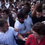 LIVE : राहुल गांधी, प्रियंका गांधी ने ‘दिल्ली चलो’ मार्च में भाग लिया, नेहा बोरा भी साथ थीं, प्रियंका करती रहीं चिंता, इशारे से अपने पास बुलाया, देखिए वीडियो