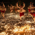 Mashaal Raas Garba : जलती आग के बीच गरबा करते हैं युवा, अधूरी है नवरात्रि इसे देखे बगैर