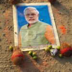 पीएम मोदी पर जादू टोना, सरजू नदी के किनारे पाई गई तस्वीर, मुकदमा दर्ज, व्यक्ति की तलाश शुरू