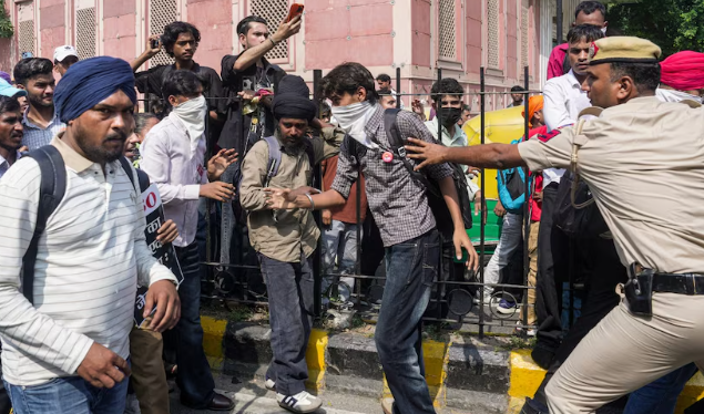 Delhi CJP Protest Live Update सीजेपी का ऐलान- हम सरकार से नहीं डरेंगे, आंदोलन रहेगा जारी; मेट्रो स्टेशन रात 10 बजे तक बंद
