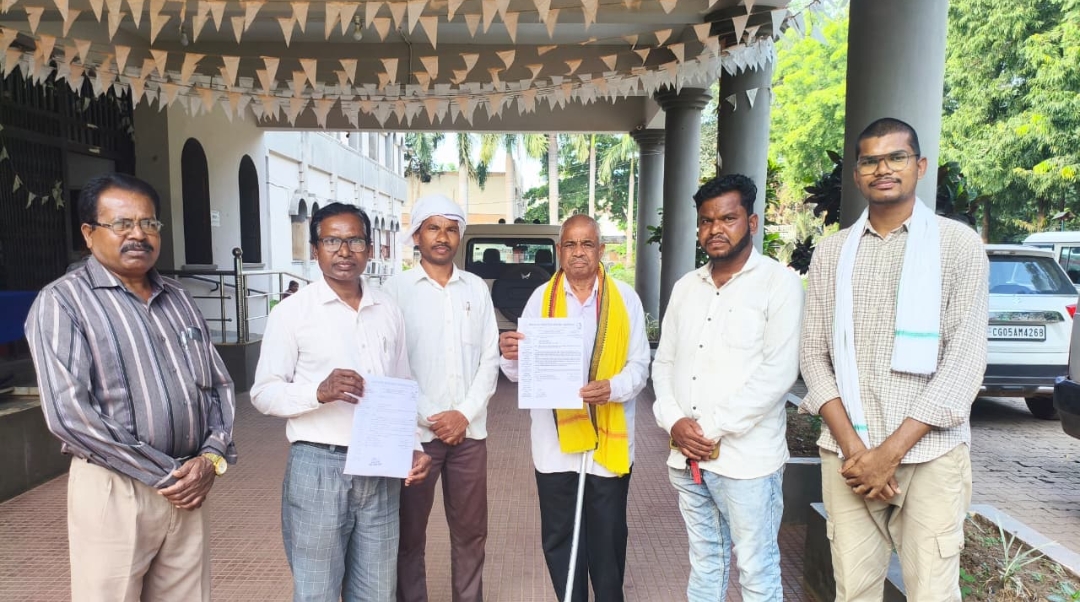 आदिवासी समाज फिर भड़का, आदिम जाति विकास विभाग का नाम बदलने पर आपत्ति की, सीएम के नाम ज्ञापन सौंपा