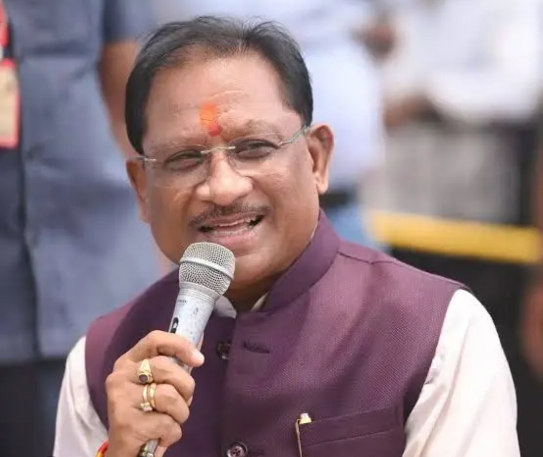 जेल ब्रेक कांड, 17 कैदी फरार, 13 राज्यों में भारी बारिश का अलर्ट, विधान परिषद चुनाव के नतीजे आज, भारत में E100 फ्यूल को मंजूरी, सीएम विष्णुदेव साय की कैबिनेट बैठक आज..प्रमुख खबरें एक नज़र में
