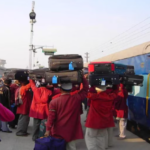 Indian Railways New Rule: रेलवे का नया नियम आज से लागू, काउंटर से टिकट लेते समय यात्रा बीमा चुनने पर टिकट किराये समेत पूरी रकम चुकानी होगी