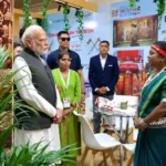 भारत पर्व 2026: एकता नगर में पीएम मोदी ने देखा छत्तीसगढ़ का स्टॉल, बस्तर-नारायणपुर के शिल्पकारों की की सराहना