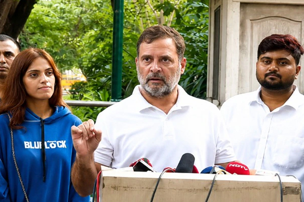 जामिया के लिए निकले राहुल गांधी, भूख हड़ताल कर रहे छात्रों से करेंगे मुलाकात; धारा 163 लागू
