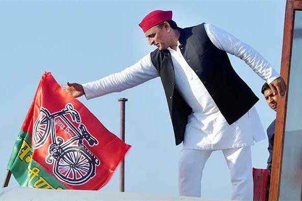 UP Elections 2027: अखिलेश कहा- सपा का घोषणापत्र ‘संविधान दिवस’ 26 नवंबर को जारी होगा…
