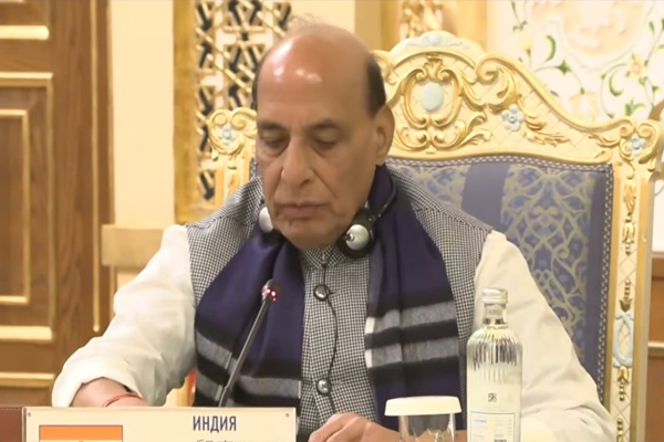 आतंकवाद के ‘इकोसिस्टम’ पर कड़ी और सामूहिक चोट हो: राजनाथ सिंह ने एससीओ की बैठक में कहा