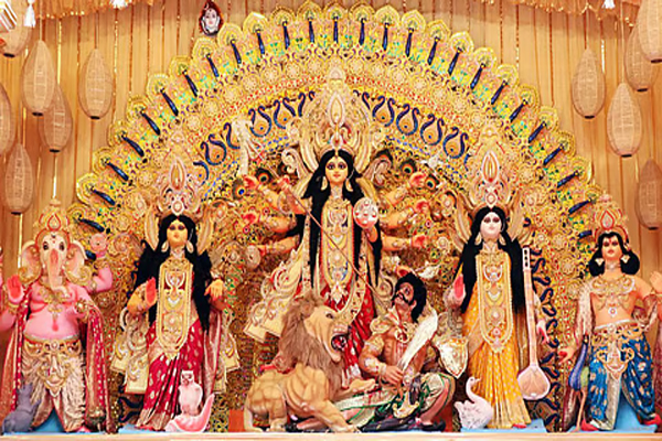 त्रिपुरा में कड़ी सुरक्षा के बीच दुर्गा पूजा समारोह शुरू