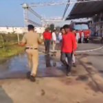 VIDEO पारले-जी बिस्कुट फैक्ट्री में लगी आग, आठ से अधिक दमकल वाहन मौके पर पहुंचे