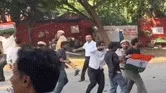 Jantar Mantar Protest: तिरंगा लेकर पहुंचे CJP नेता आशुतोष रांका और सौरव दास हिरासत में, अभिजीत दिपके बोले- प्रतिरोध नहीं दबा सकते