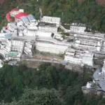 वैष्णो देवी: नवरात्र में अब तक चार लाख श्रद्धालुओं ने किए दर्शन, सालाना आंकड़ा एक करोड़ पहुंचने की उम्मीद