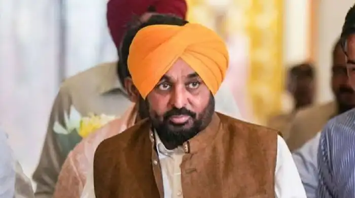भगवंत मान पर ₹50 हजार का जुर्माना लगाने का AAP का दावा, दिल्ली एयरपोर्ट पर 3 घंटे रोके जाने का भी आरोप