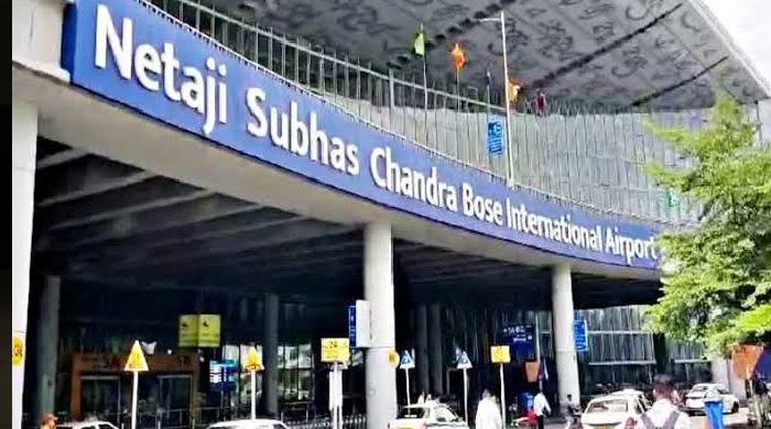 नेताजी सुभाष चंद्र बोस एयरपोर्ट पर बम की धमकी, टिश्यू पेपर पर लिखे नोट के बाद सघन तलाशी अभियान